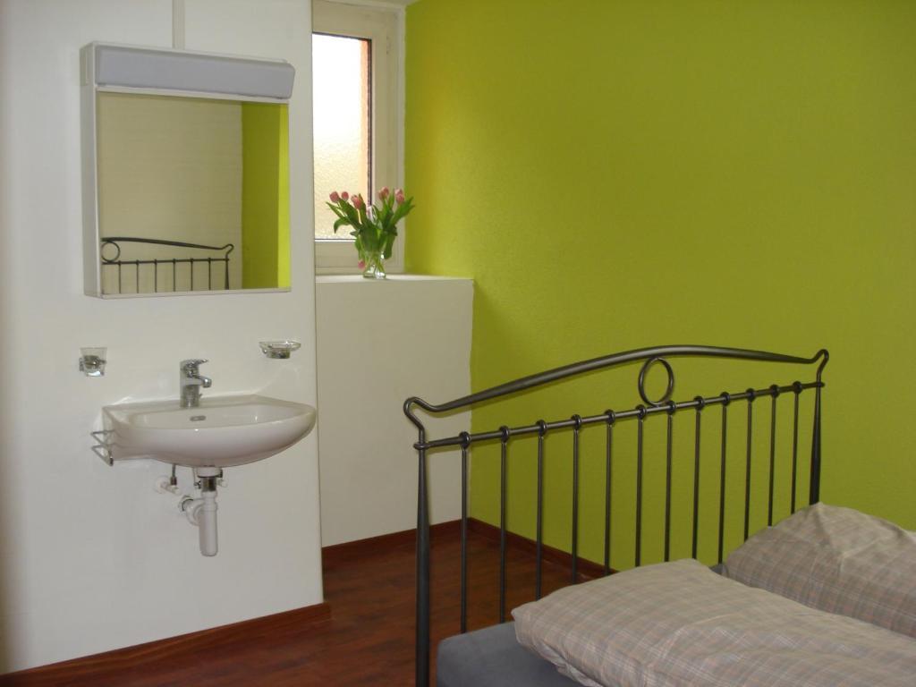 Hostel Lion Lodge Luzern Room photo